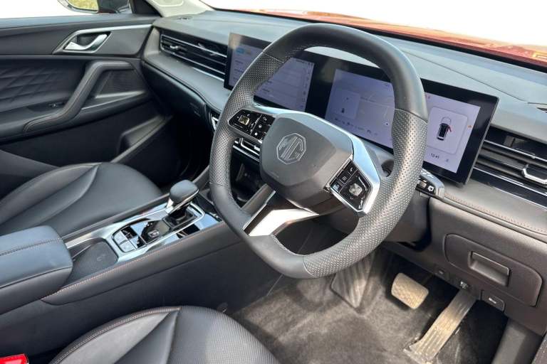 2025 MG MG HS 1.5 T-GDI PHEV Trophy 5dr Auto Hatchback Petrol Parallel PHEV Automatic