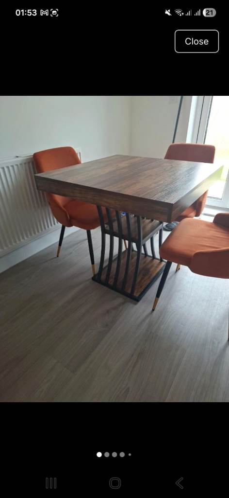 Square dinning table 