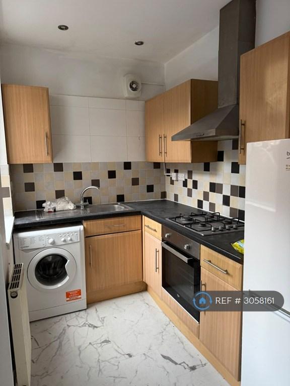 4 bedroom house in Plymouth Road, Sheffield, S7 (4 bed) (#3058161)