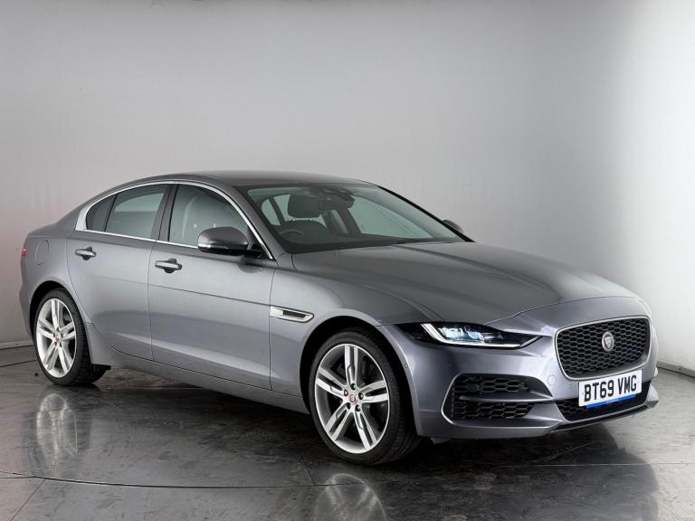 2019 Jaguar XE 2.0 P300i HSE Auto AWD Euro 6 (s/s) 4dr SALOON Petrol Automatic