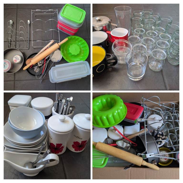 Box of kitchen accessories 
