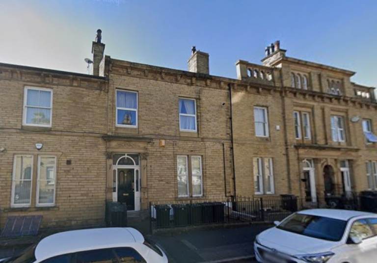 Immaculate 1-bedroom flat in great BD1 City Centre location