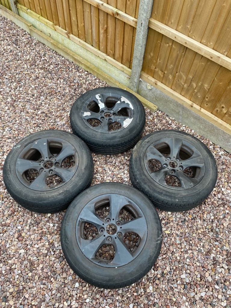 BMW 16" Alloy Wheels with Four Good Tyres *See Pictures"