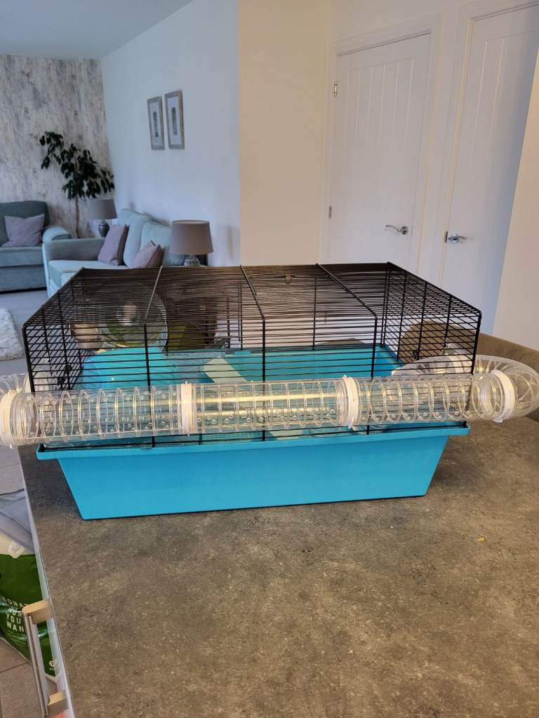 Hamster or Gerbil cage.