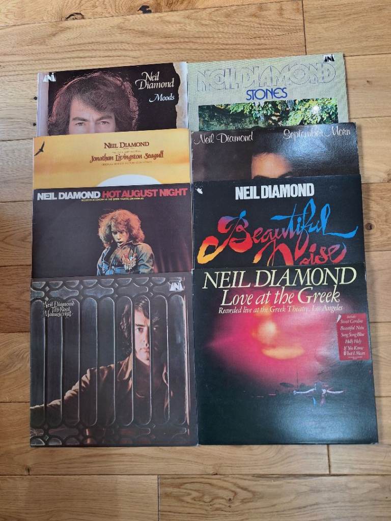 8 x NEIL DIAMOND VINYL ALBUMS FOR £30