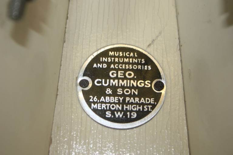 Vintage 1960s Dallas President White Bongo Drums 5.1/2 inch + 6.1/2 inch ~ 7.1/2 inch deep £125 ono