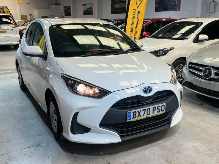 2020 Toyota Yaris  1 490cc CC Hybrid