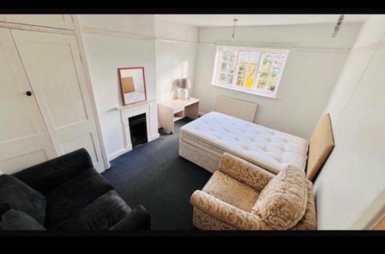 🌟 Prime Headington – Spacious Double Room | All Bills Included