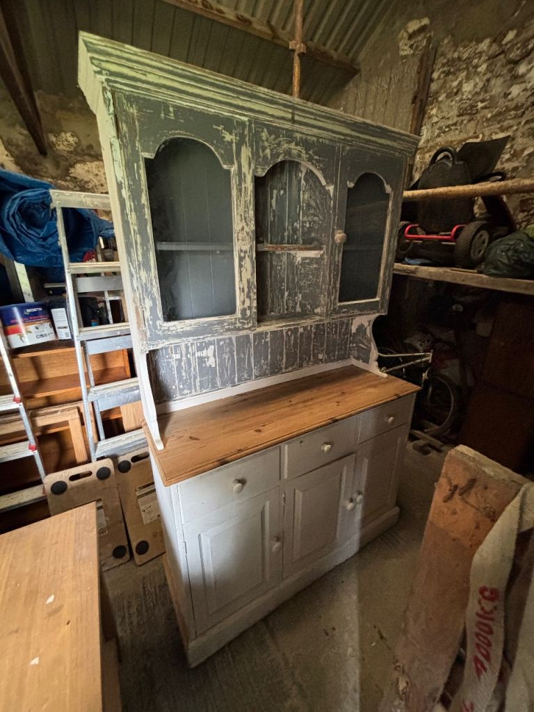 Welsh Dresser FREE TO COLLECT 
