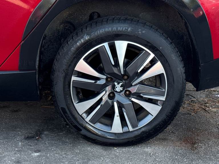 2018 Peugeot 2008 1.2 PureTech Allure 5dr HATCHBACK PETROL Manual