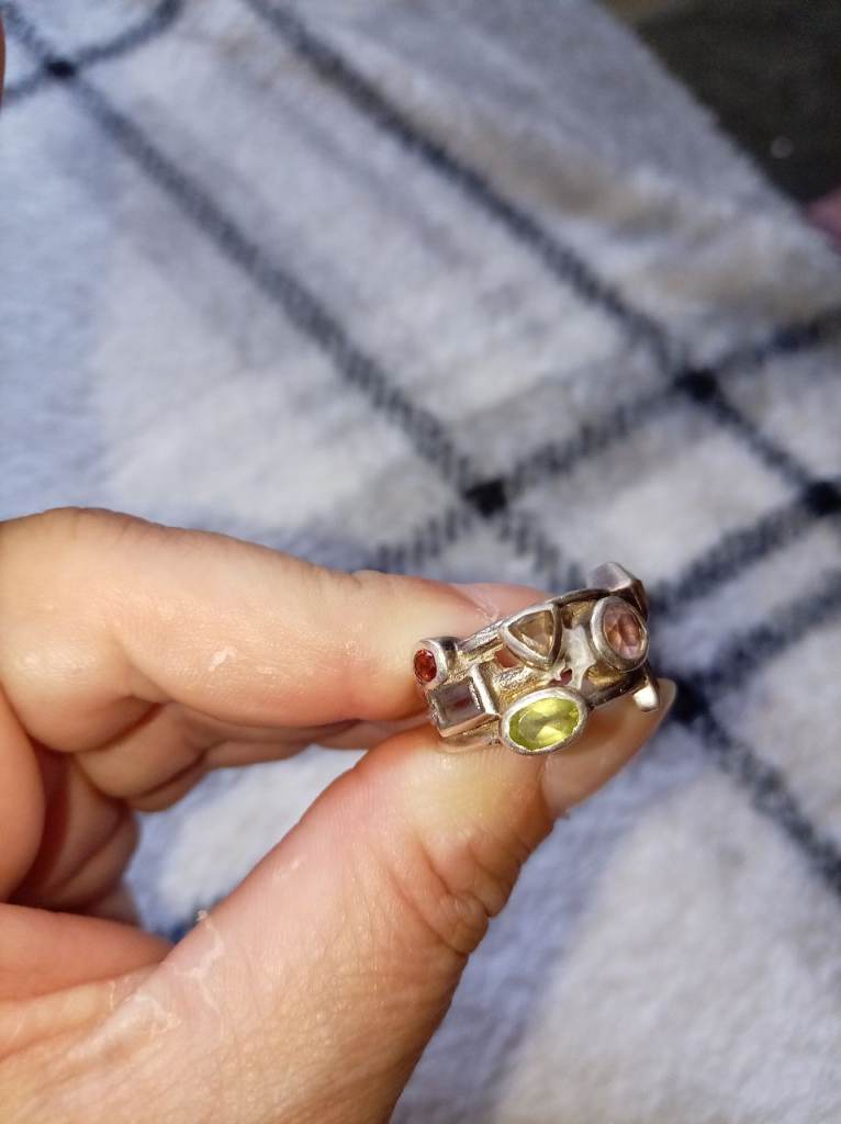 Ring size M with Multicoloured Stones – Good Condition