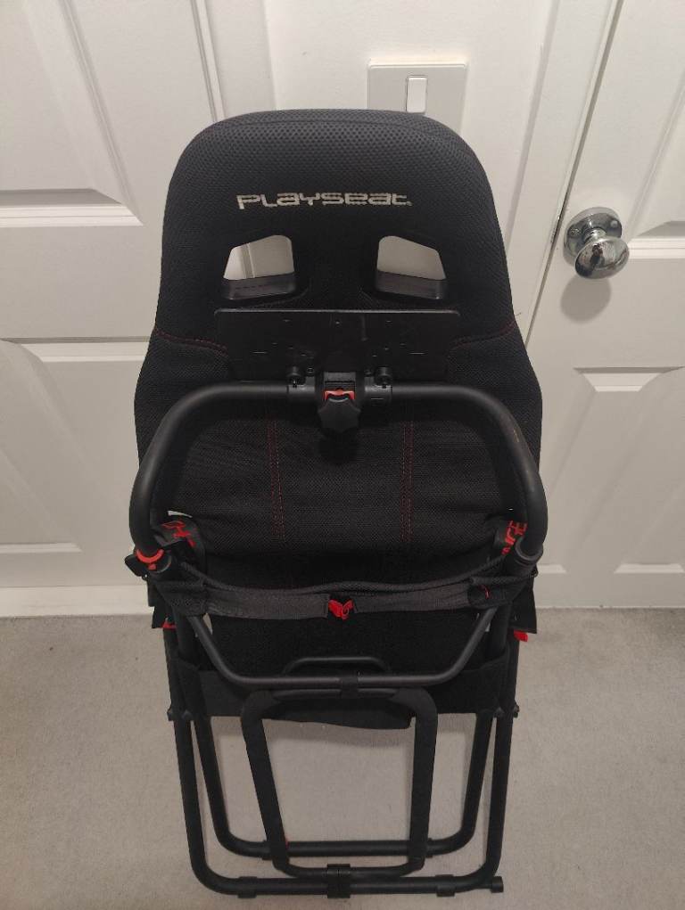 Playseat challenge racing seat