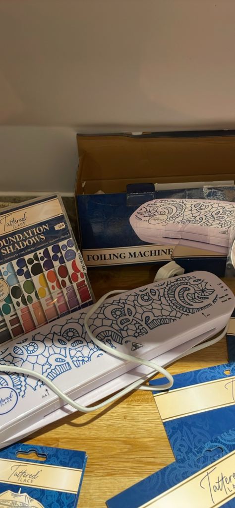 image for Tattered Lace bundle includes machine 