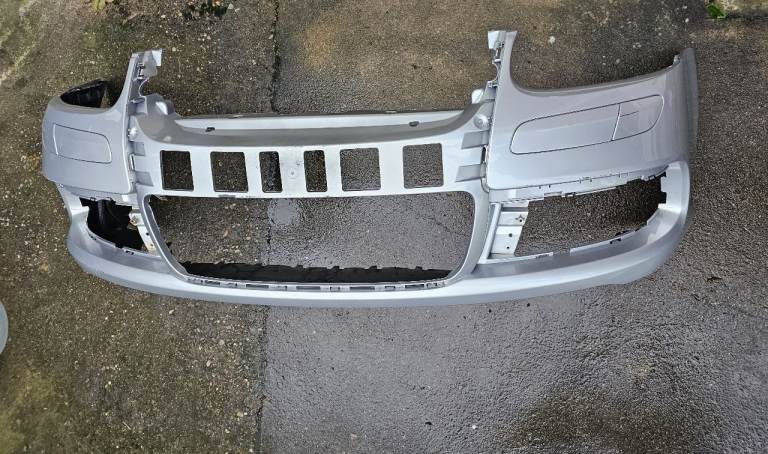 Genuine R32 Golf Mk5 MkV VW Front Bumper 1K0 807 221 G Volkswagen Silver