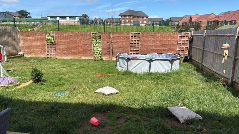 Garden Above Ground Swimming Pool - Used Condition