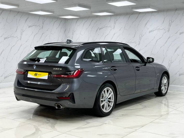 2022 BMW 3 Series 330e SE Pro 5dr Step Auto ESTATE PETROL/ELECTRIC Automatic