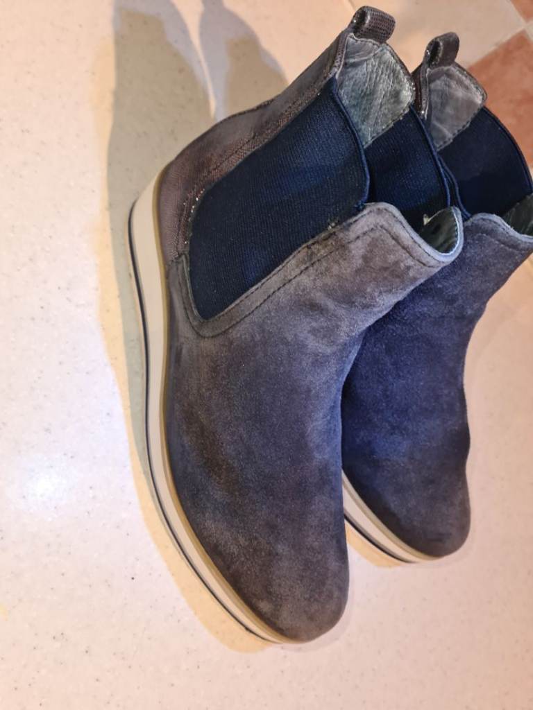 Moda In Pelle blue suede Chelsea boots style with uber lightweight soles uk6.5-7 XLNT