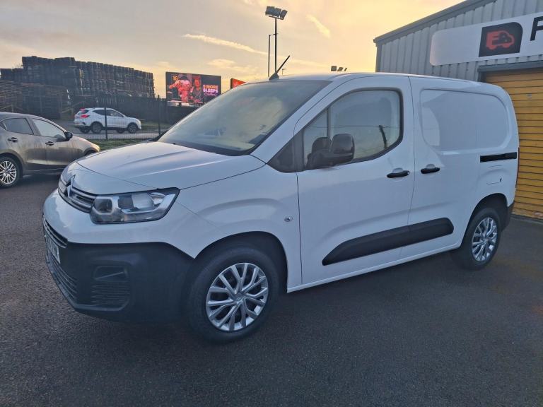 Citroen Berlingo 1.5HDI ENTERPRISE BLUEHDI 100PS EURO 6 3 SEATS