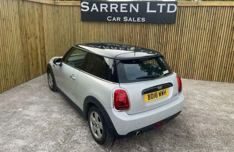 2018 MINI Hatch 1.5 Cooper Euro 6 (s/s) 3dr HATCHBACK Petrol Manual