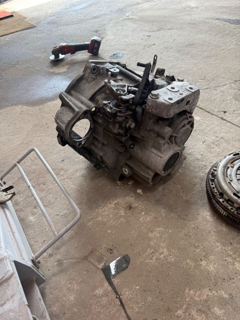 2.0 Tdi 6 Speed Manual Gearbox Mk5 Golf Jetta Passat Touran A3 Octavia Etc 