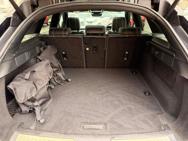 2021 Land Rover Range Rover Velar 2.0 P400e R-Dynamic SE 5dr Auto ESTATE Petrol Parallel Phev Aut...