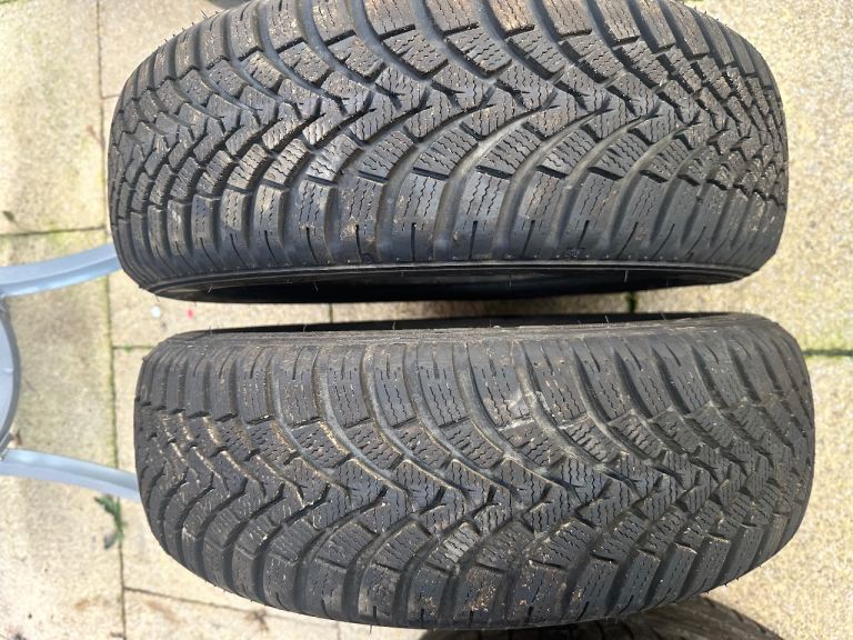 2 Winter Tyres 
