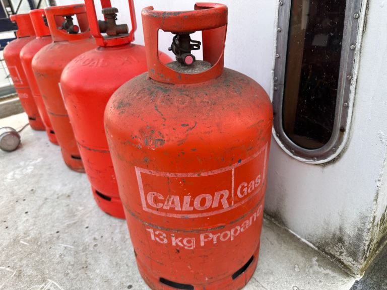 5 Butano Gas Cylinder 