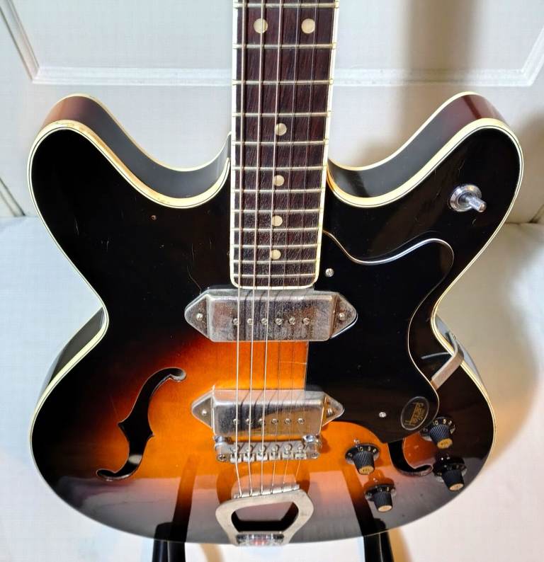 GUITAR ELECTRIC VINTAGE 1960 HAGSTROM VIKING