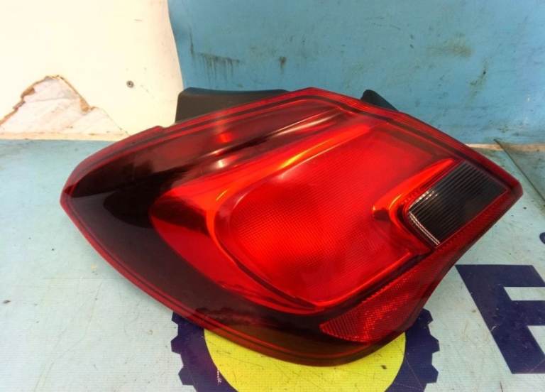 Vauxhall Corsa E, 5 Door, MK4, Rear Passenger Tail Light