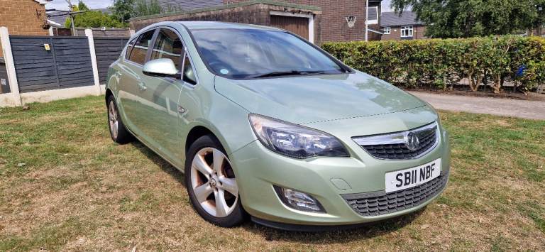 Vauxhall, ASTRA, Hatchback, 2011, Manual, 1598 (cc), 5 doors