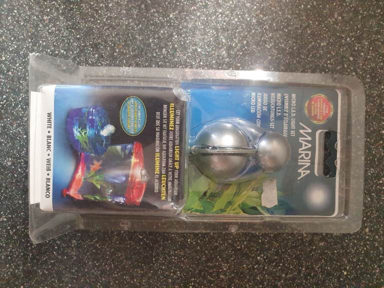 Marina fish tank light