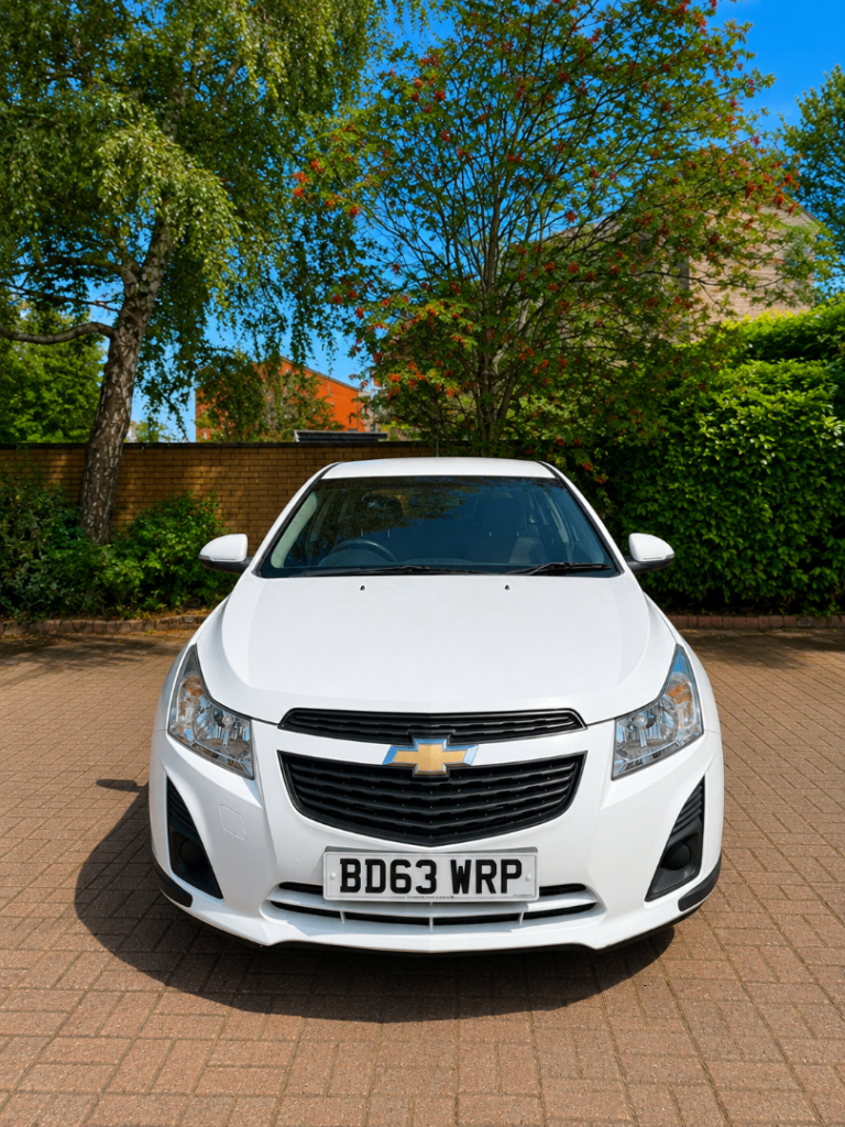 Chevrolet, CRUZE, Hatchback, 2014, Manual, 1598 (cc), 5 doors