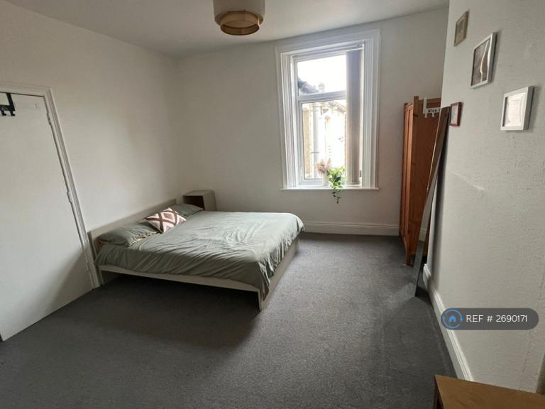 1 bedroom in Newcastle, Newcastle, NE6 (#2690171)