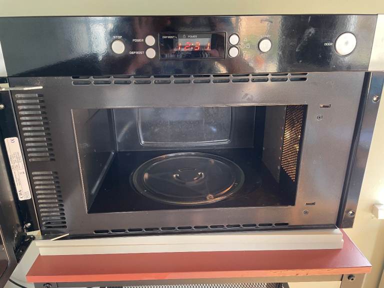 CDA microwave Built-in/wall unit