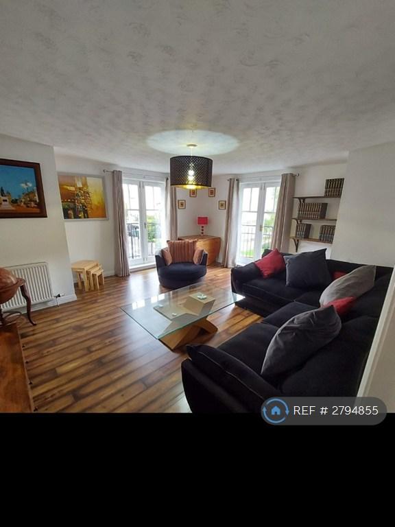 2 bedroom flat in Huntingdon Place, Edinburgh, EH7 (2 bed) (#2794855)