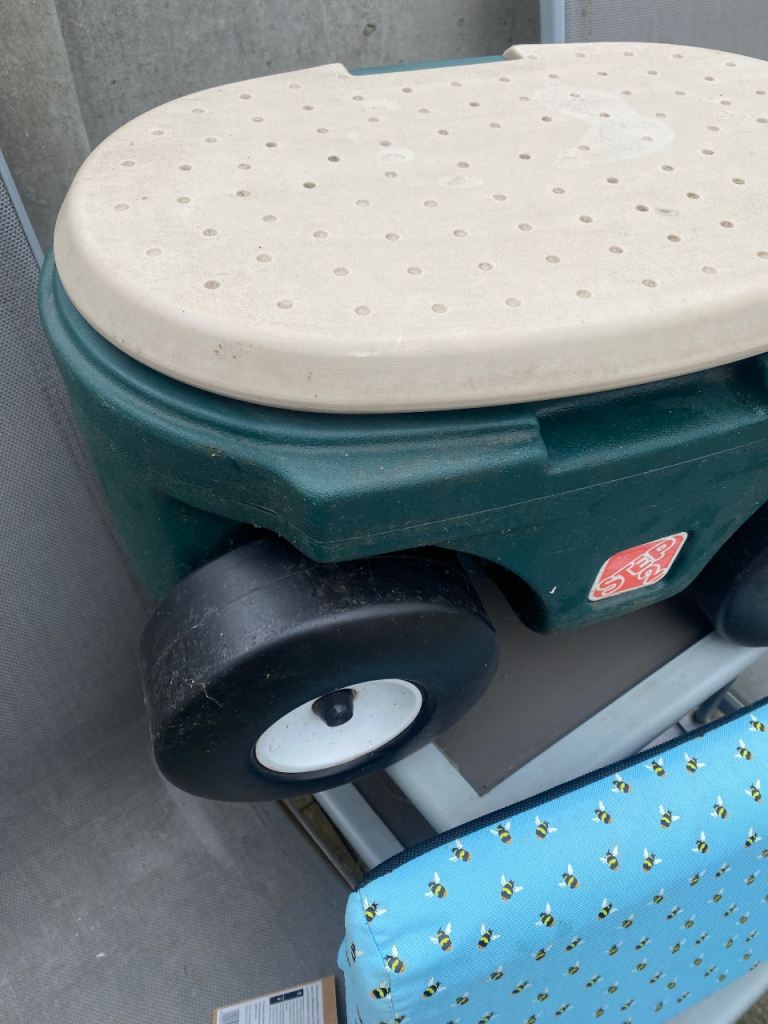 Wheeled Garden Tool Cart Weeding Stool Garden Kneeler Tool Storage Container