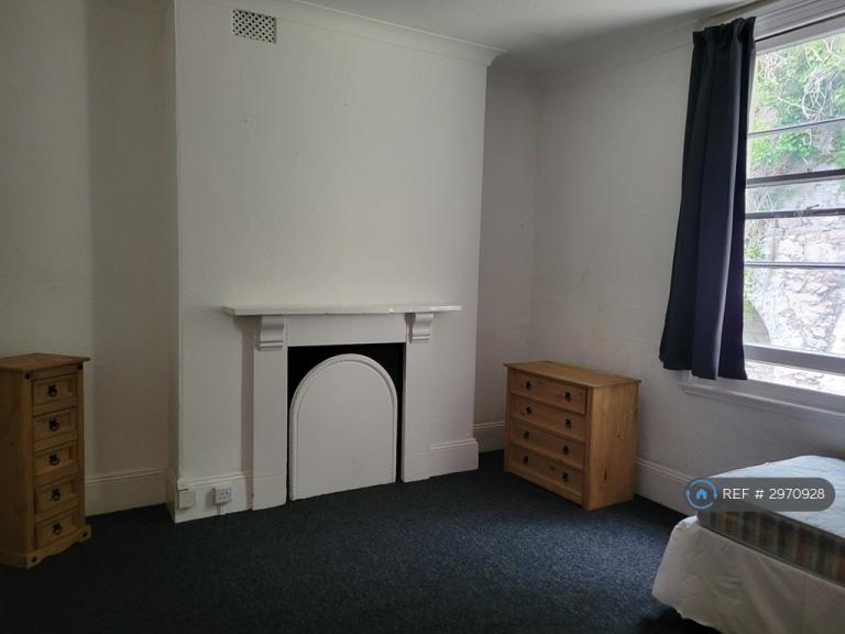 1 bedroom in Babbacombe Road, Torquay, TQ1 (#2970928)