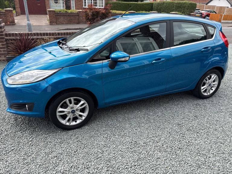 2015 Ford Fiesta ZETEC 5-Door 1.2  Petrol