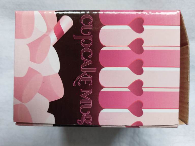 Puckator Cupcake ceramic mug with lid