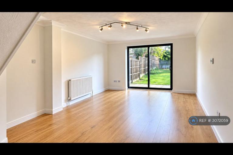 2 bedroom house in Foxwell Mews, London, SE4 (2 bed) (#3072059)