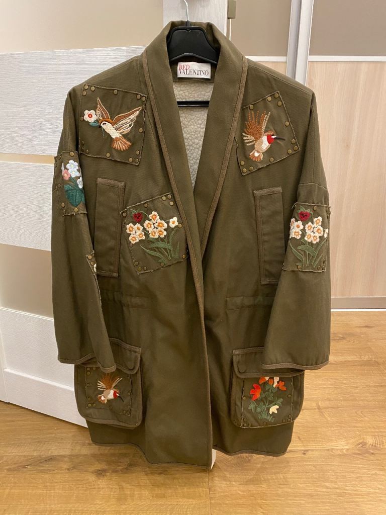 ORIGINAL RED VALENTINO BIRDS AND FLOWER EMBROIDERED PATCH COAT!