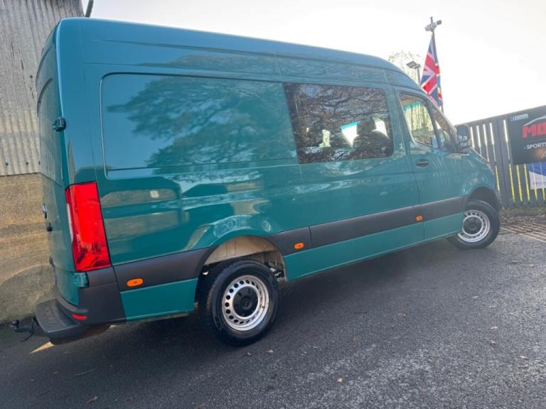  Mercedes-Benz Sprinter SPRINTER 2.1L 314CDI 3.5t H2 L2 RWD WINDOW COMBI CREW