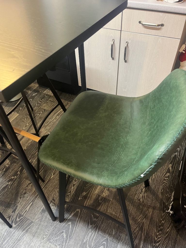 Brand new bar table and 4 dinning stools faux leather £200