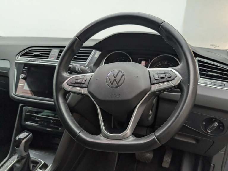 2022 Volkswagen Tiguan 1.5 TSI Life SUV 5dr Petrol DSG Euro 6 (s/s) (150 ps) PARKING SENSORS+LANE...