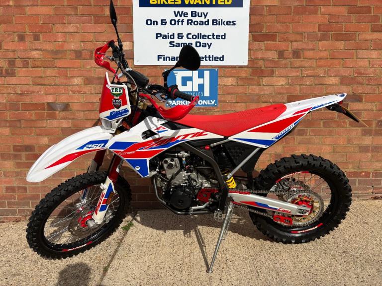 2019 FANTIC 250 4 STROKE TL 250 E - CASA - 2 OWNERS - 1443 MILES