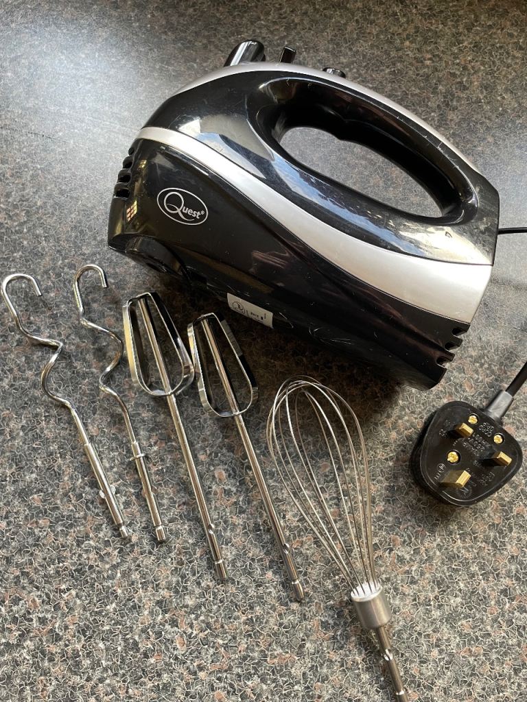 300W Hand Mixer – Beaters, Dough Hooks + Whisk