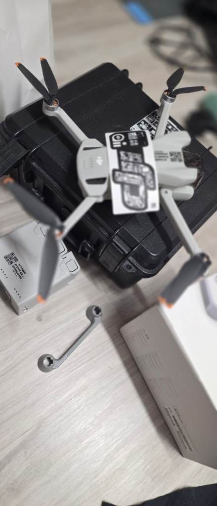 Hardly used DJI Mini 3 drone with batteries and accessories 