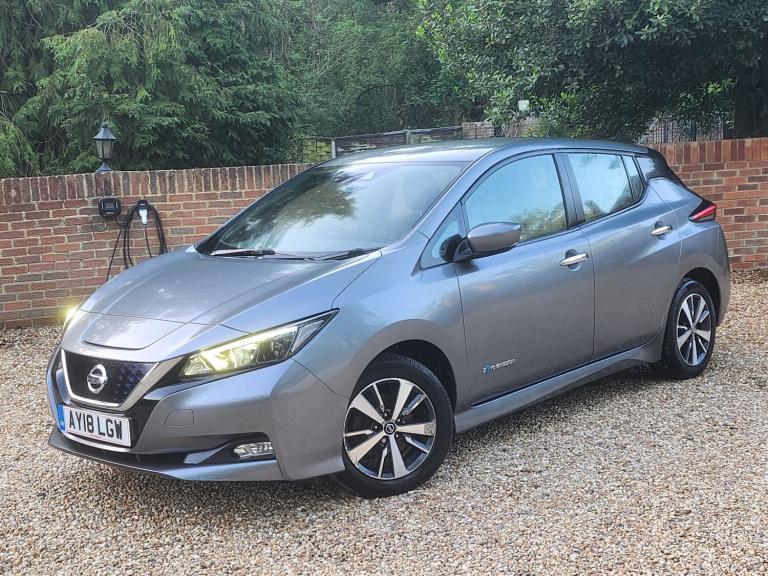 2018 Nissan Leaf Acenta 40kWh. Full Nissan History,New MOT, 83.5% Battery Health Certificate HATC...