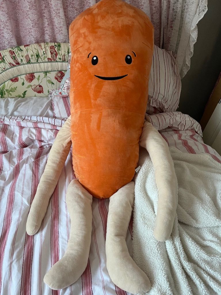 Massive Kevin the carrot 