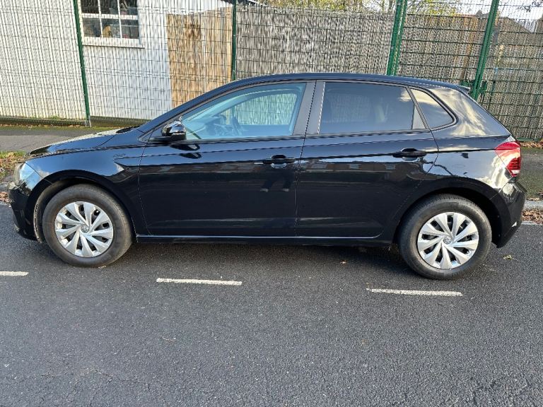 VOLKSWAGEN POLO AUTOMATIC 14,000 MILES